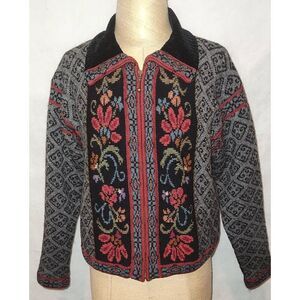 Icelandic Design Wool Cardigan Sweater Floral Embroidered Flowers Vintage Small.